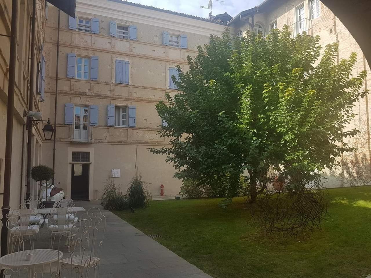 Antico Borgo Hotell Cuneo Exteriör bild